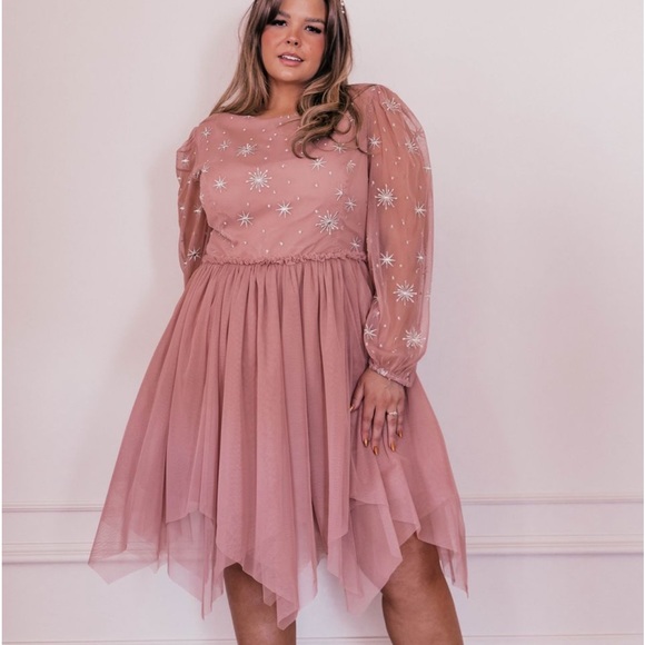 The Mystic Dress represents femininity at its finest. - Picture 3 of 3